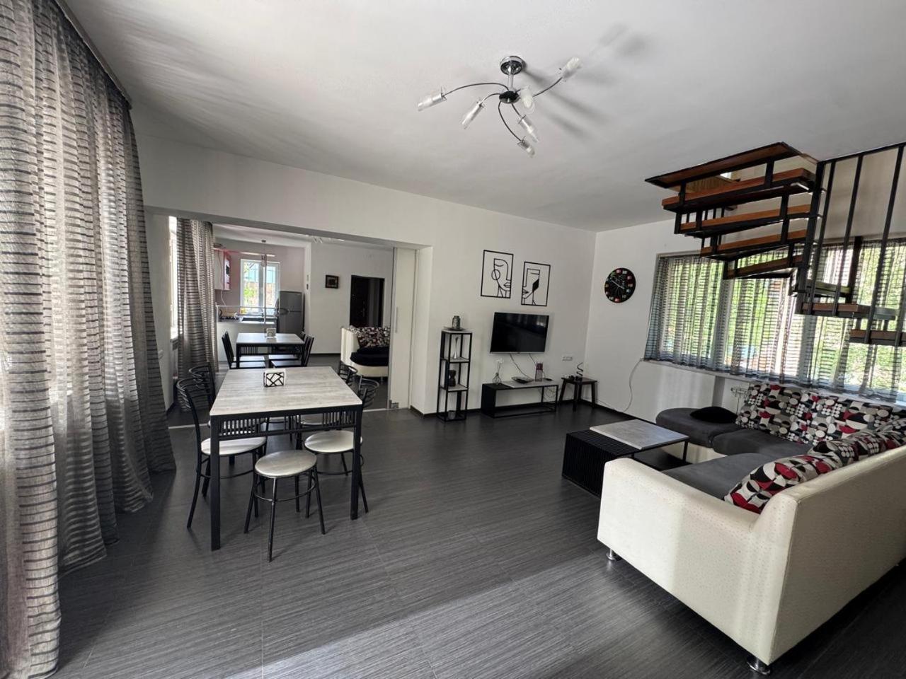 Villa Dilijan Duplex Esterno foto